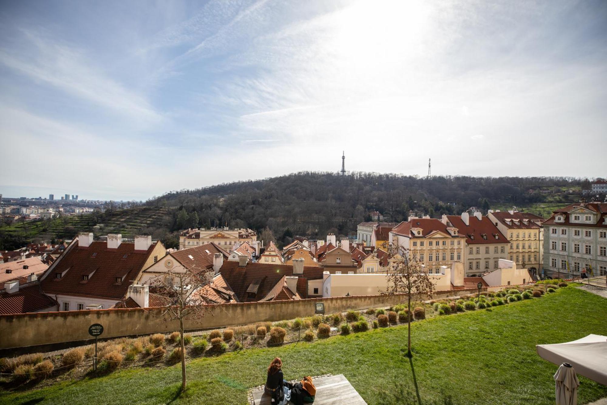 Grace Apartment By Prague Castle Exterior photo